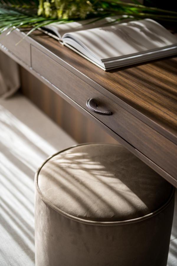 We Me Suite Hotel Riccione Exteriör bild