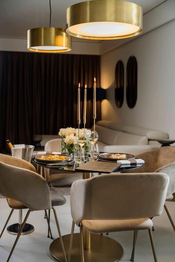 We Me Suite Hotel Riccione Exteriör bild