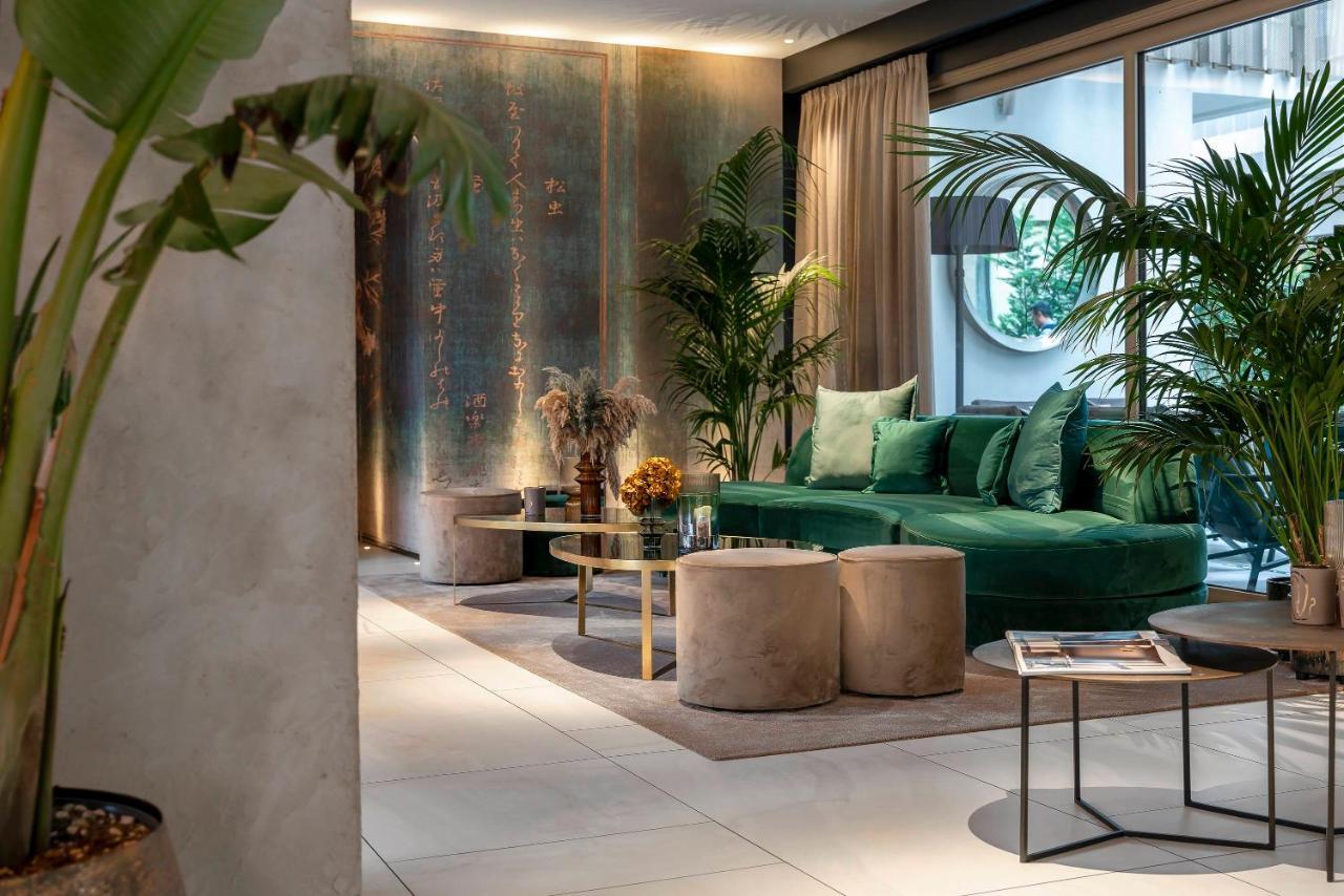 We Me Suite Hotel Riccione Exteriör bild
