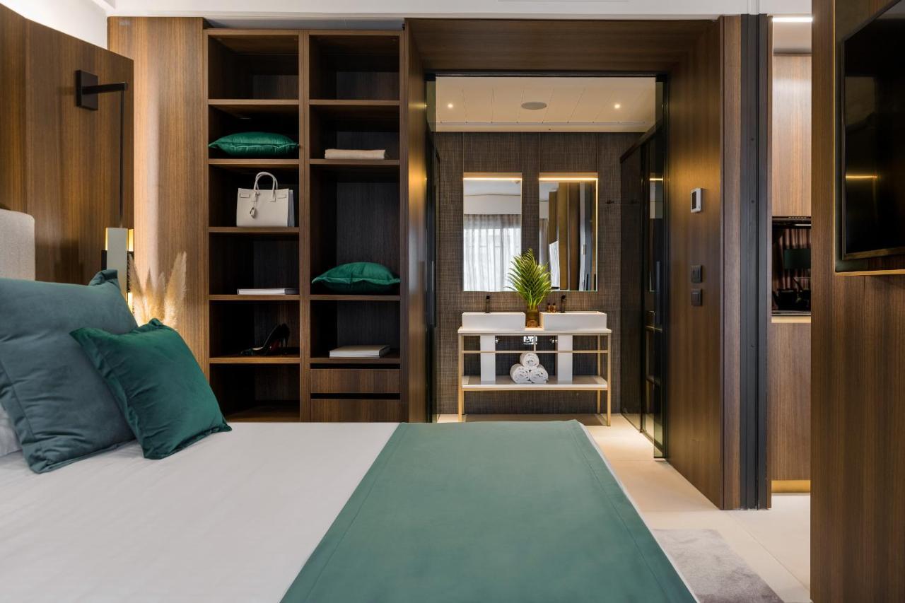 We Me Suite Hotel Riccione Exteriör bild